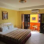 Robin's Nest & Restaurant Guest house