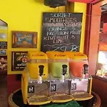 Robin's Nest & Restaurant Pattaya