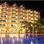 โรงแรม Rita & 3*