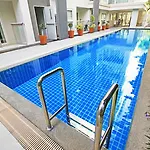 Hotel The Place Pratumnak By Sunny Rentals 2*