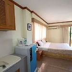 Chantorn Jomtien Guesthouse 1