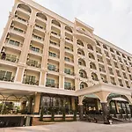 Crystal Hotel Pattaya