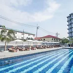 โรงแรม Carunda 4*