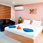 Walking Street - Boutique Near The & Walking Street โรงแรม