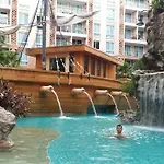 Atlantis Condo Resort By Ton