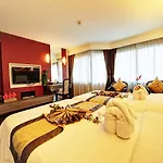 Jomtien Garden & 4*