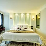 Hotel Jomtien Garden & 4*