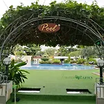 Hotel Jomtien Garden &