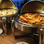 Hotel Jomtien Garden &