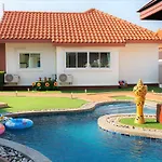 Resort Baan Thai Lanna Pattaya