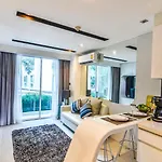 Ccr Managed By Aha Smartstay Aparthotel