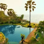 อพาร์ทเม้น The Palm Front