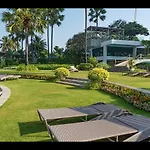 The Palm Beach Front