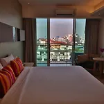 The Sun Xclusive โรงแรม Pattaya
