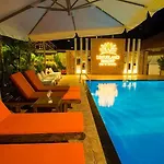Lotusland 3*