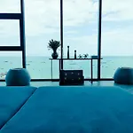 Apartment The Base 芭提雅基地公寓 *