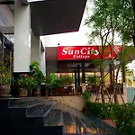 โรงแรม Suncity