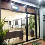 โรงแรม Mplace