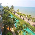 Ocean Fringe Apartment A