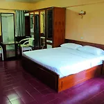 Nn Hotel