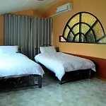 Nn Hotel