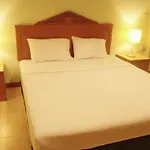 Hotel Golden 2*