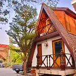 โรงแรม Khunsri Art Boutique
