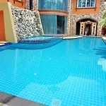 Khunsri Art Boutique โรงแรม Pattaya