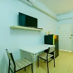 Sindy Hotel 2*