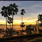 The Palm Front * Pattaya