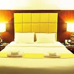The Grand โรงแรม 3*