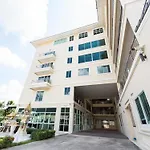 Oyo 488 Delight Residence