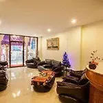 โรงแรม Babylon Palace 3*