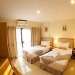 โรงแรม Babylon Palace 3*