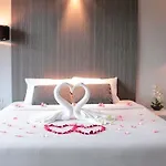 Place Serviced 3*