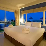Wiz Hotel 3*