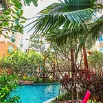 Atlantis Jomtien อพาร์ทเม้น *
