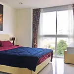 Hotel Art On The Hill By Sunny Rentals Pattaya