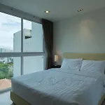 Art On The Hill By Sunny Rentals Hotel Pattaya