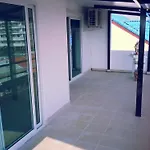 Oyo 963 Sunshine โรงแรม 2*