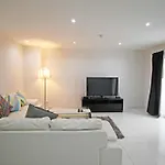 The Place Pratumnak By Sunny โรงแรม 2*