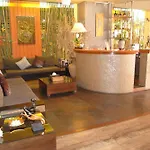 โรงแรม Pasadena 2*