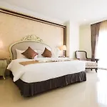 Hotel Crystal