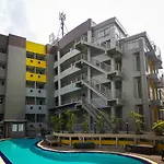 Eastiny Plaza โรงแรม