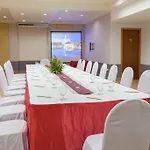 Eastiny Plaza โรงแรม Pattaya