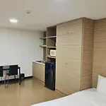Mooks Aparthotel