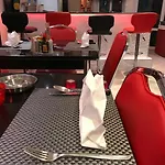โรงแรม Swiss Food Restaurant And For Rent