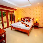 Punyapha Beach Villa
