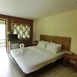 Hotel The