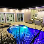 Tj Private Pool Villa Pattaya